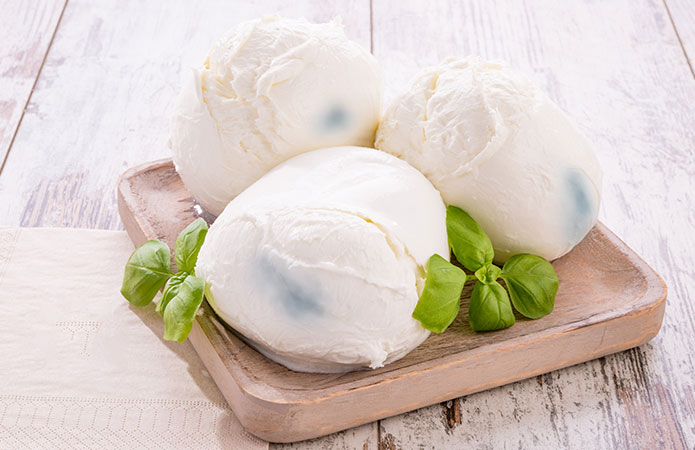 Pseudomonas fluorescens in lotti di mozzarella