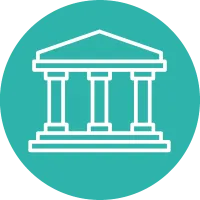 Struttura architettonica con colonne, simbolo del mercato enti pubblici in cui Lifeanalytics offre servizi nell’ambito delle strutture e dell’edilizia civile per garantire un’assistenza specializzata per la pianificazione ed esecuzione di interventi di monitoraggi e diagnostica strutturale.